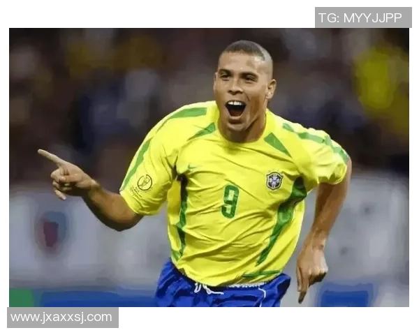 猜猜这位足球巨星是谁 他的足坛成就令人瞩目风采依旧难以忽视